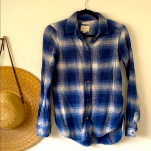 American Eagle vintage plaid flannel shirt XS